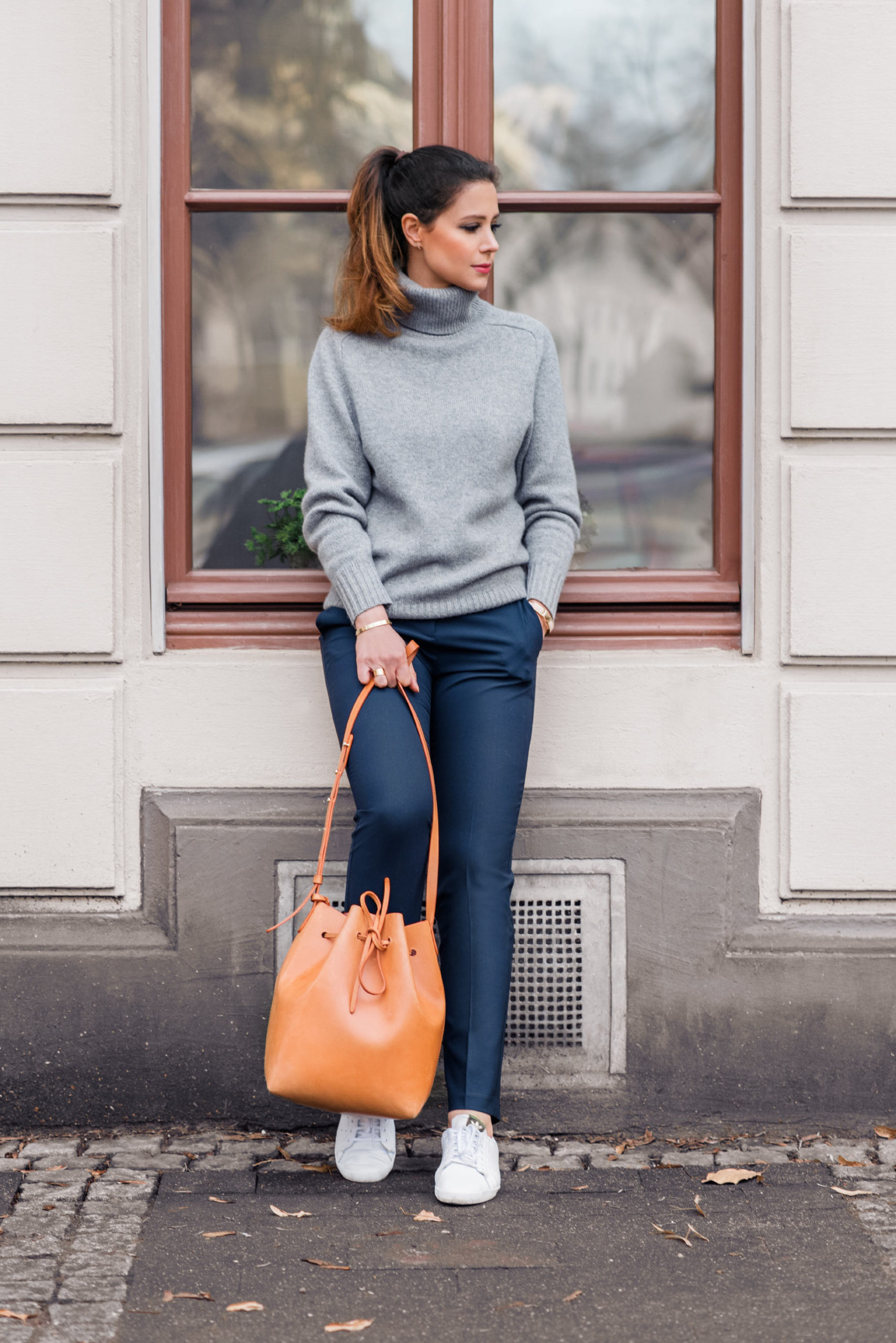 Outfit: Ombre Hair & Bucket Bag